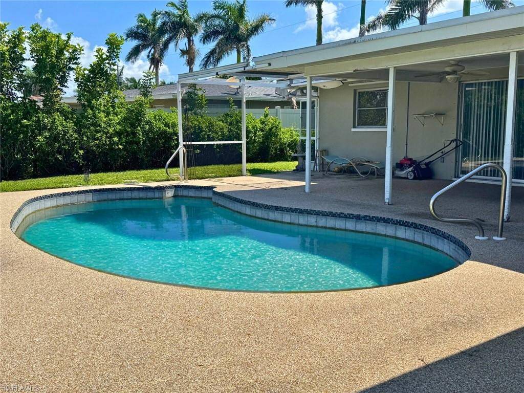 Cape Coral, FL 33904,2832 SE 17th PL