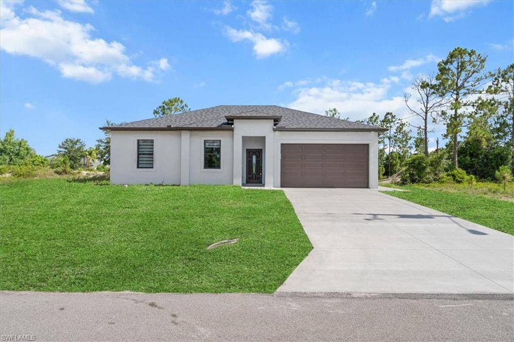 Lehigh Acres, FL 33974,1212 Edelweiss ST E