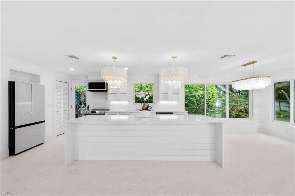 Naples, FL 34112,17 Knights Bridge RD