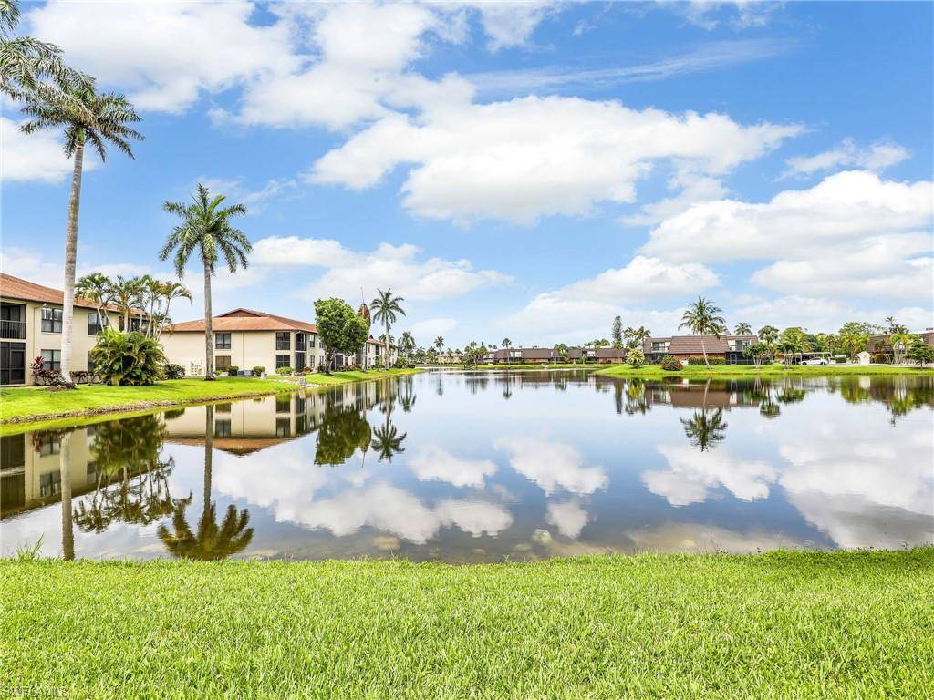 Naples, FL 34112,4240 Chantelle DR #B105