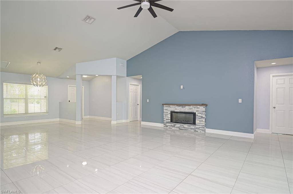Lehigh Acres, FL 33972,601 Clayton AVE
