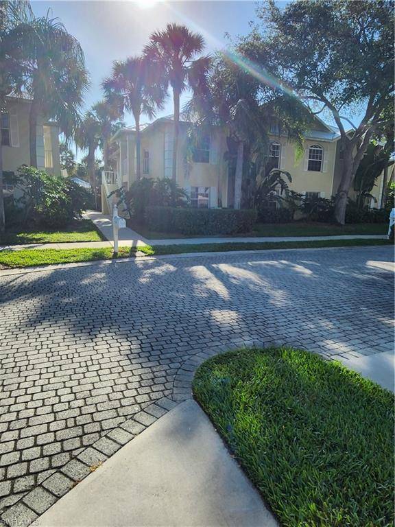 Naples, FL 34103,1240 Shady Rest LN #104