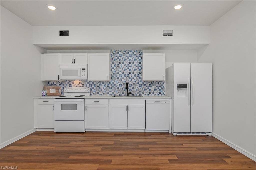 Fort Myers, FL 33916,3835 Lora ST