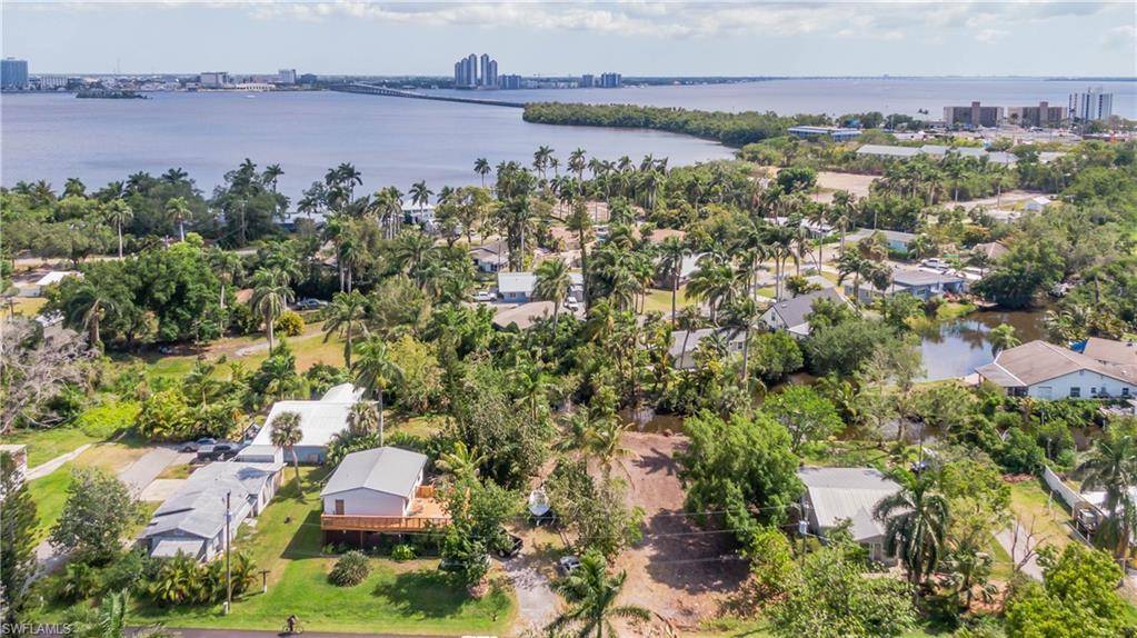 North Fort Myers, FL 33903,67 Oak ST
