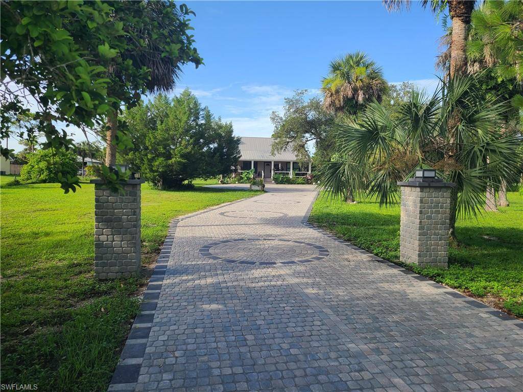 Naples, FL 34117,3170 30th AVE SE