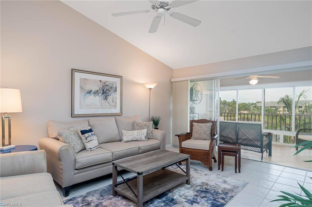 Estero, FL 33928,20131 Ian CT #306