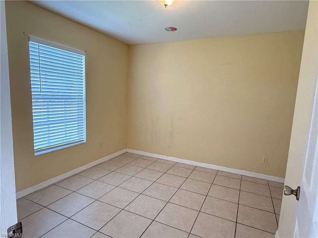Lehigh Acres, FL 33971,3942 20th ST W