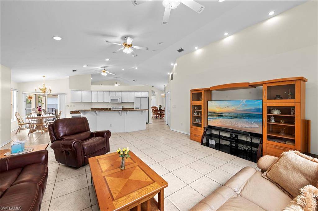 Cape Coral, FL 33993,417 NW 36th PL