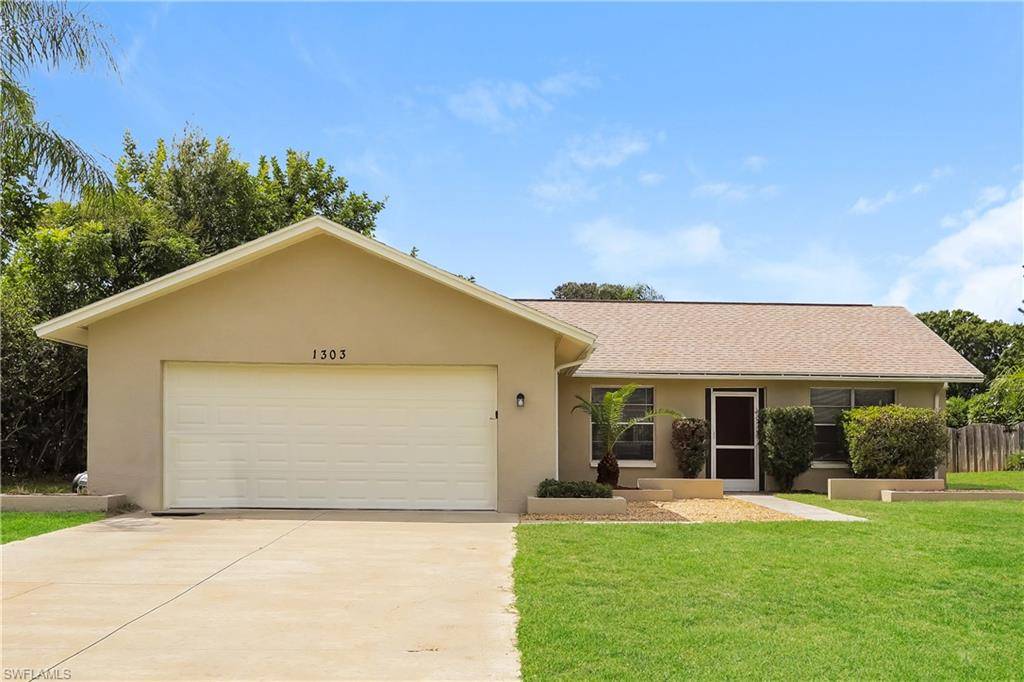 Venice, FL 34285,1303 Pine Needle RD