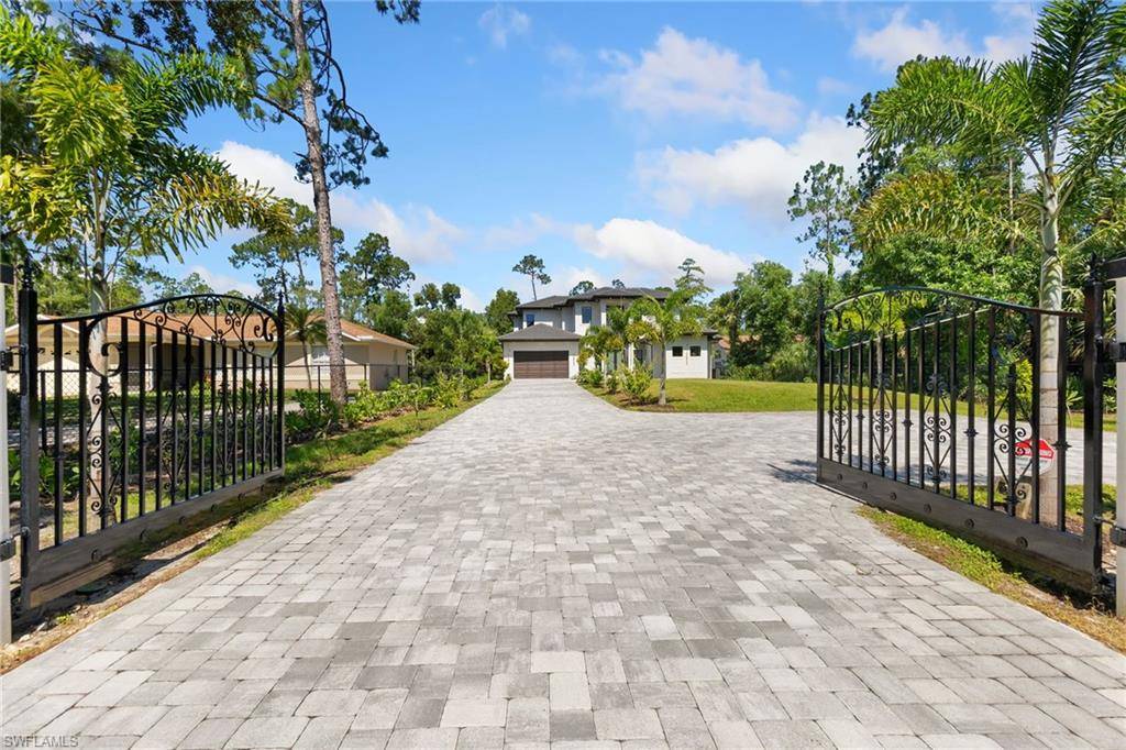 Naples, FL 34117,2227 21st ST SW