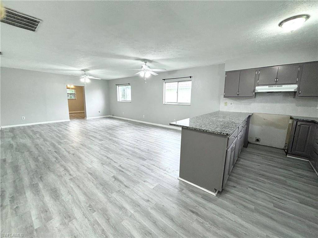 Cape Coral, FL 33991,1720 SW Santa Barbara PL