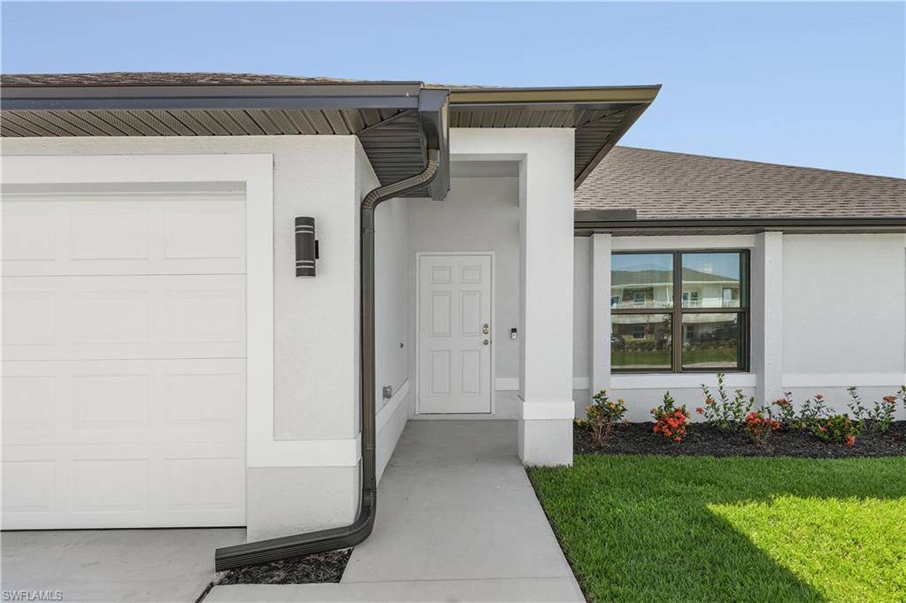 Cape Coral, FL 33914,3302 SW 8th PL