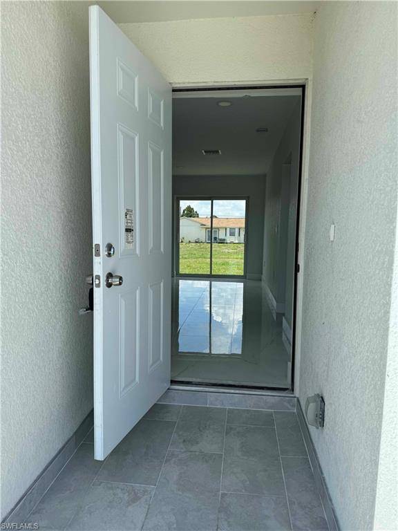 Lehigh Acres, FL 33976,2616 10th ST SW