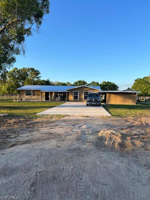 Labelle, FL 33935,826 B RD
