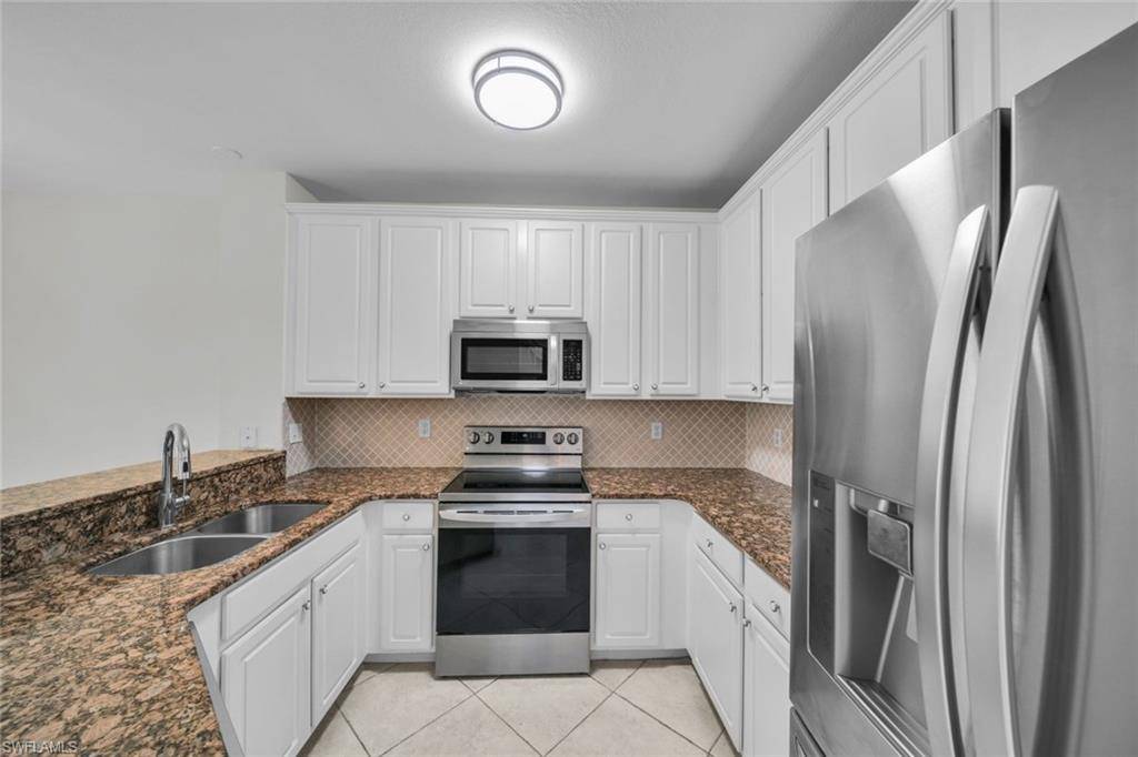 Fort Myers, FL 33966,8218 Pacific Beach DR