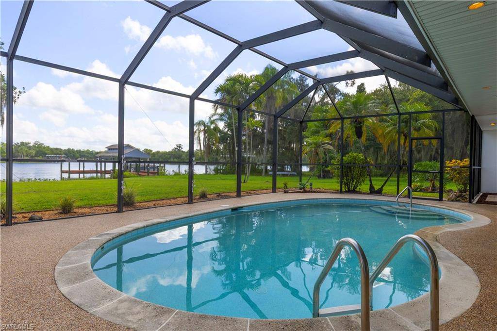 Alva, FL 33920,1530 Werner DR