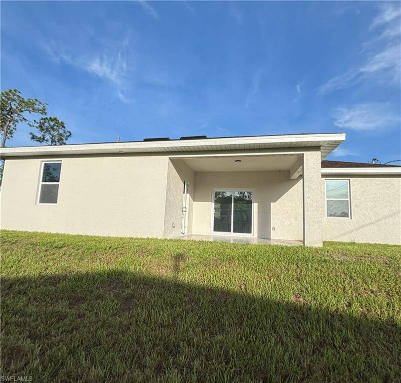 Lehigh Acres, FL 33972,1422 Highland AVE