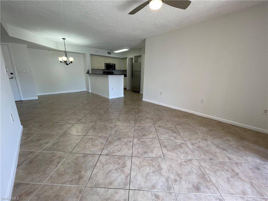 Naples, FL 34104,1210 Wildwood Lakes BLVD #105
