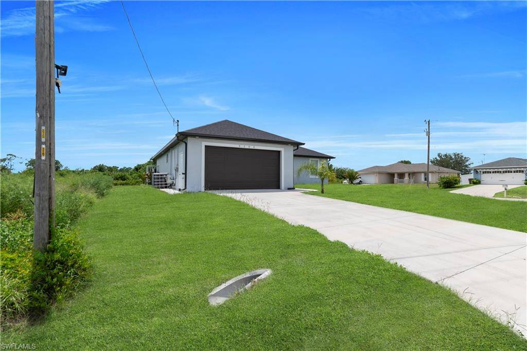 Lehigh Acres, FL 33976,3100 Flora AVE S