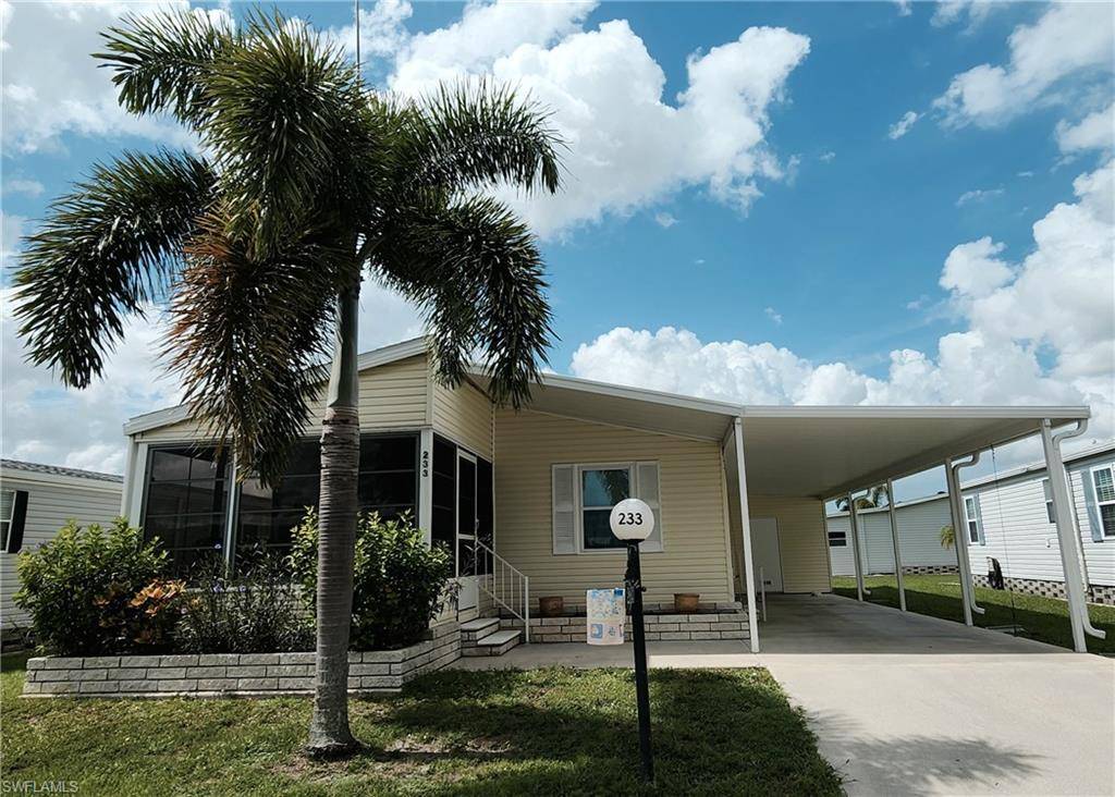 North Fort Myers, FL 33903,233 Rainbow DR
