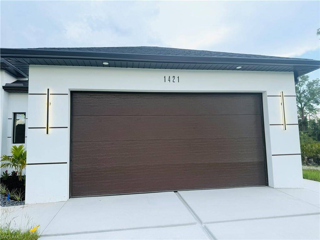 Lehigh Acres, FL 33972,1421 Poinsettia AVE