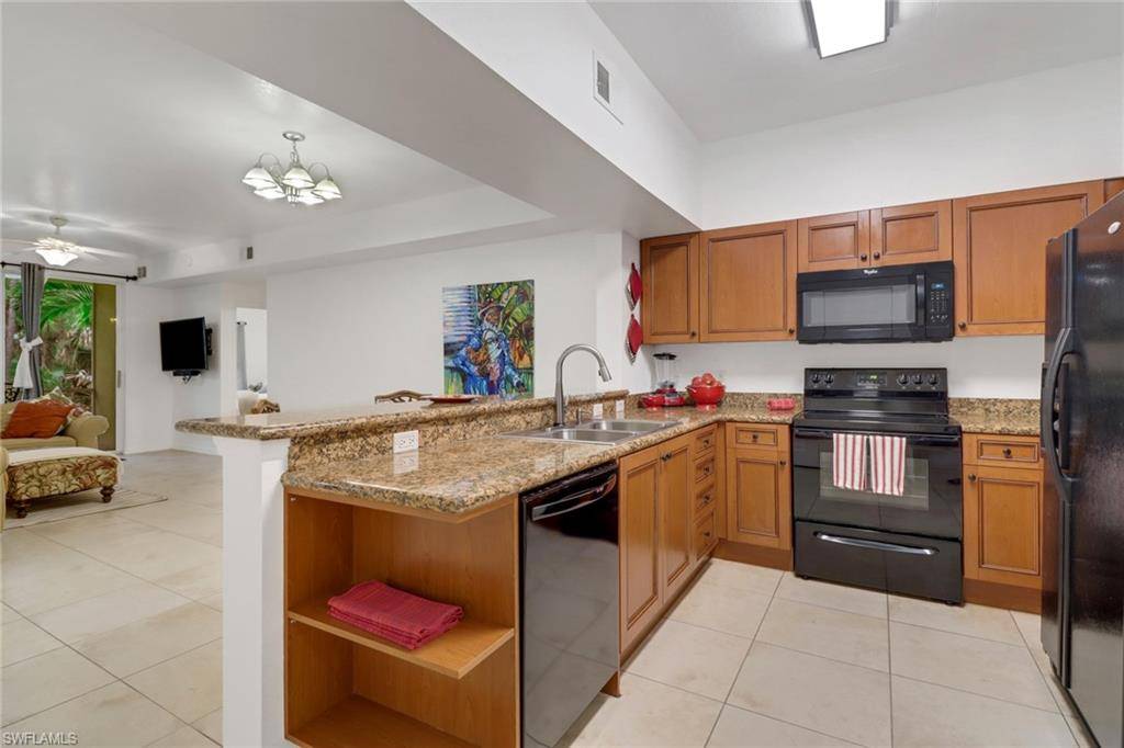 Estero, FL 33928,20251 Royal Villagio CT #103