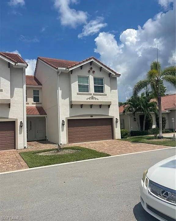 Fort Myers, FL 33967,7139 Greenwood Park CIR #12
