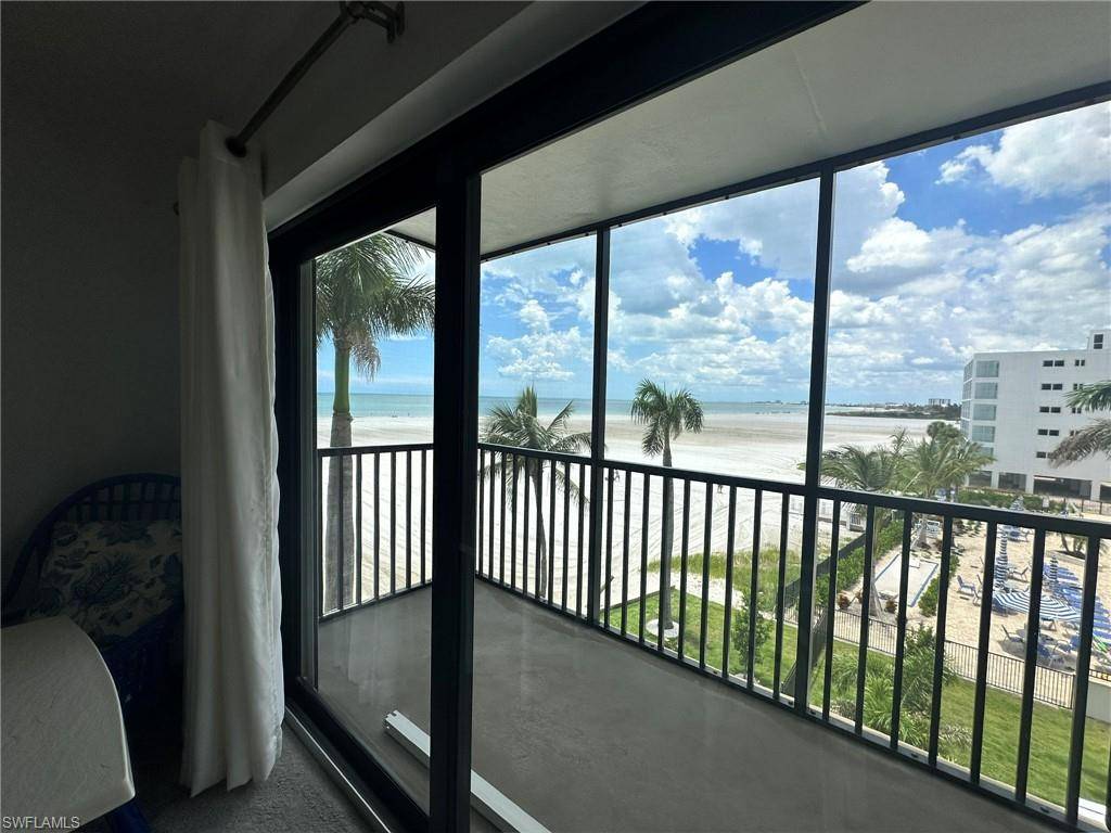 Fort Myers Beach, FL 33931,6610 Estero BLVD #424