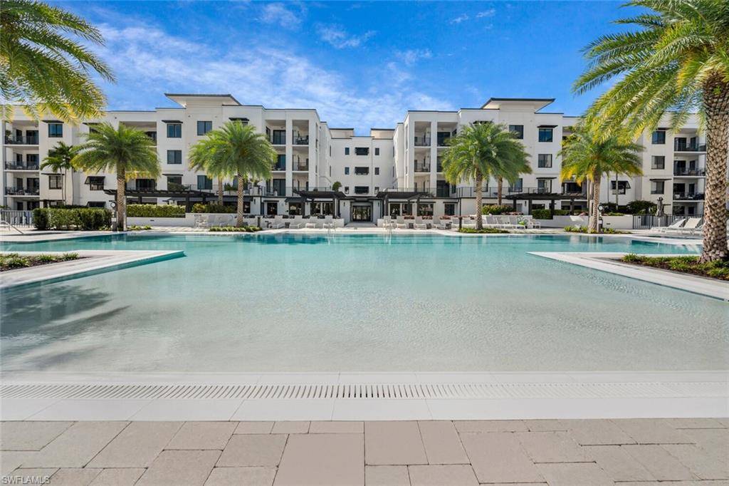 Naples, FL 34102,1125 Central AVE #565