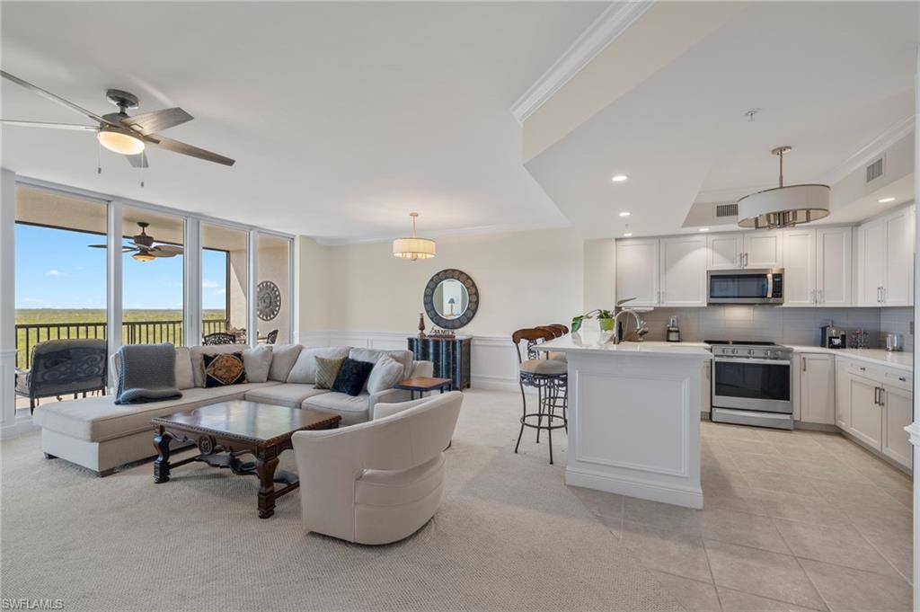 Naples, FL 34114,1065 Borghese LN #403