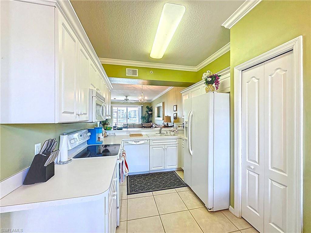 Estero, FL 33967,8570 Kingbird LOOP #516