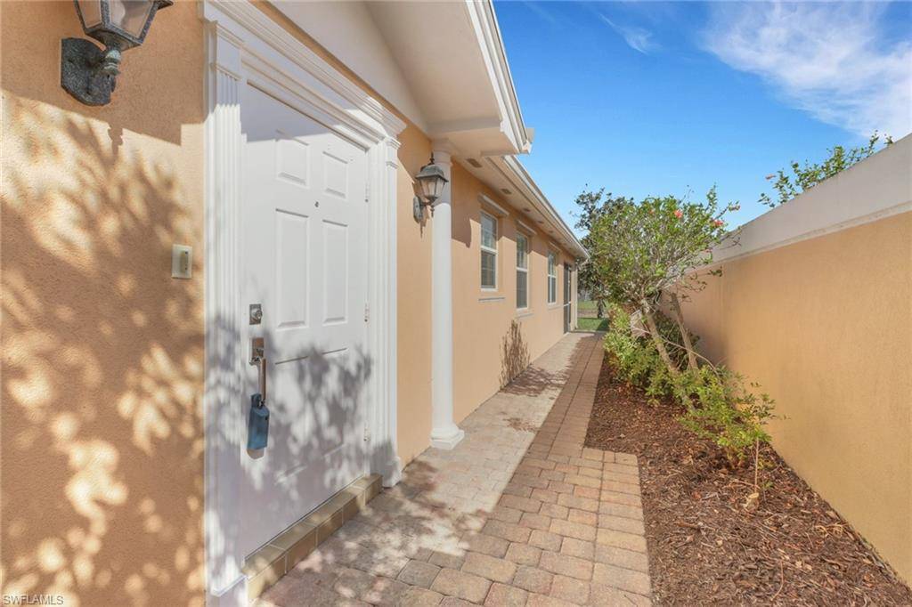 Naples, FL 34114,7933 Umberto CT