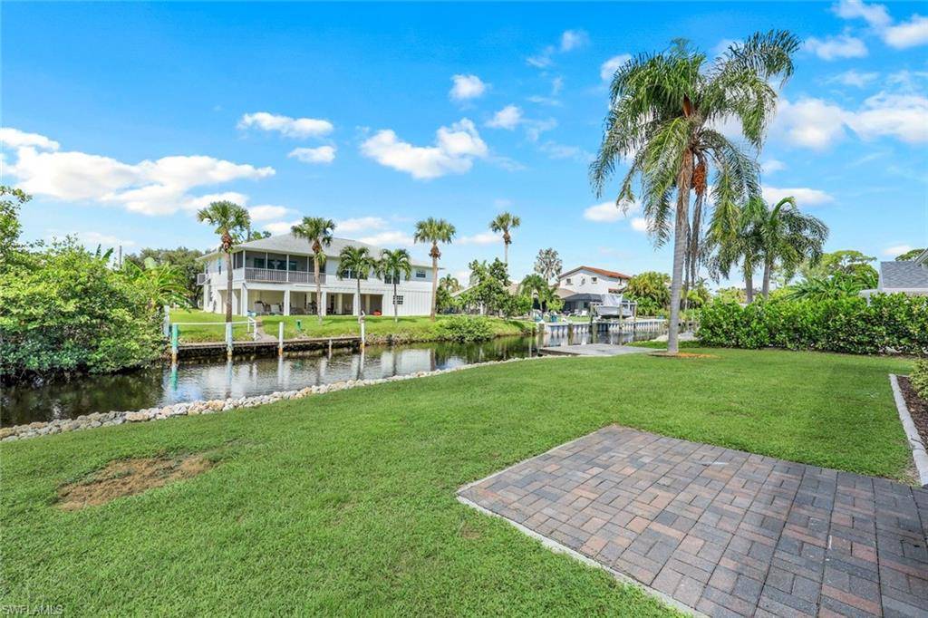 Bonita Springs, FL 34135,27150 Esther DR