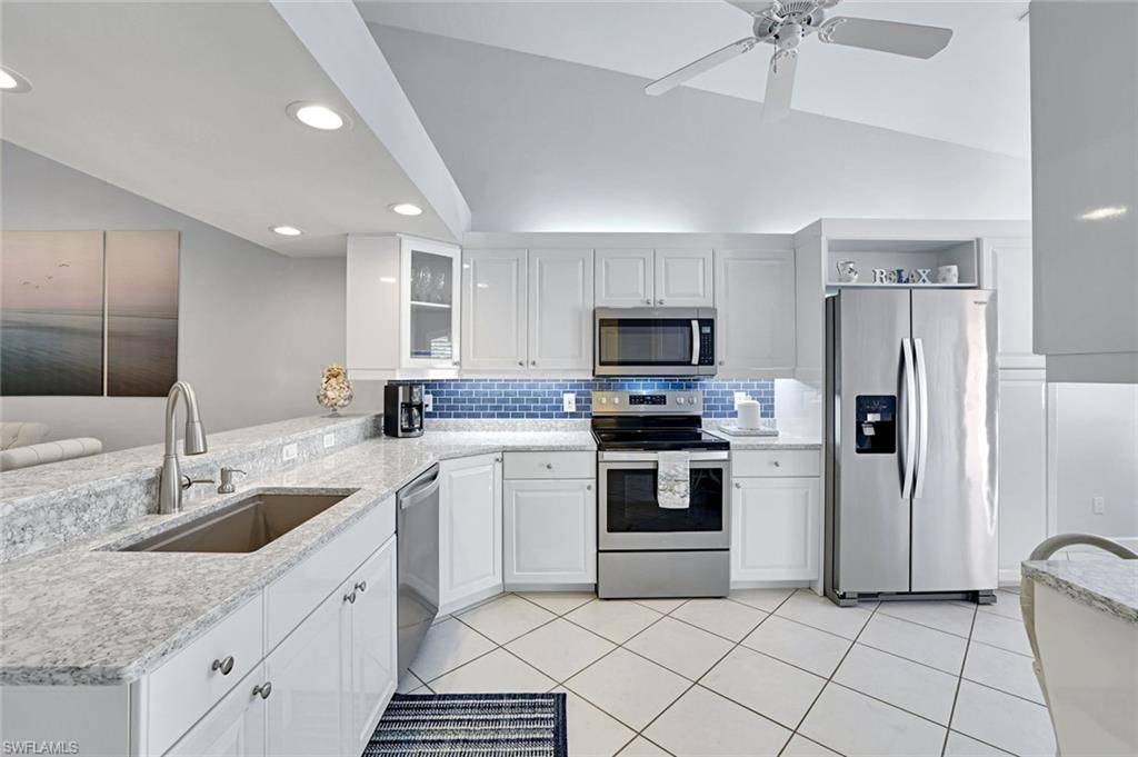 Naples, FL 34112,1940 Cascades DR #5508