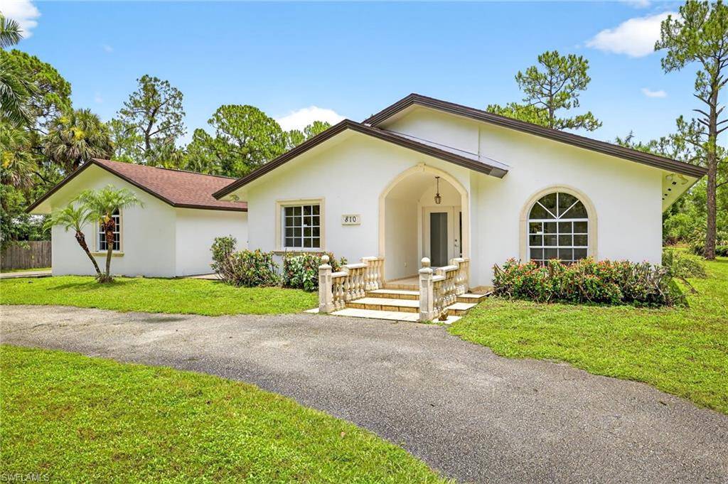Naples, FL 34117,810 7th ST SW