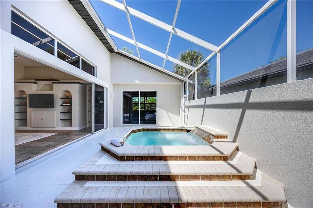 Naples, FL 34119,1821 Tarpon Bay DR S #70