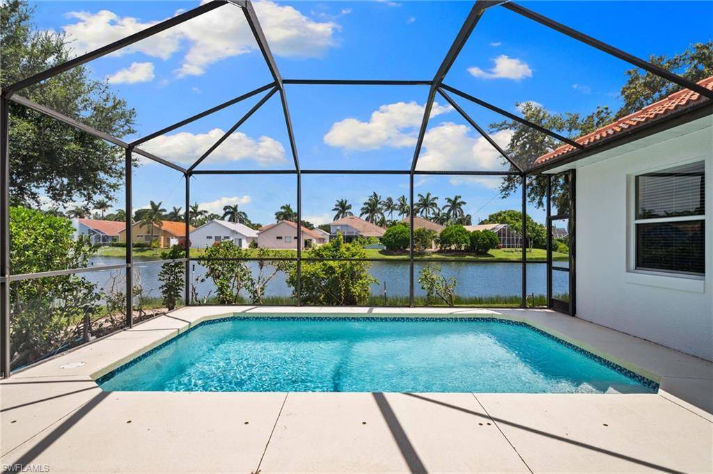 Naples, FL 34104,5014 Old Pond DR
