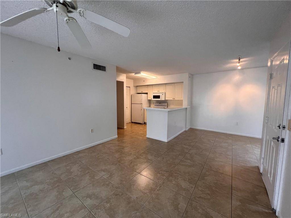 Naples, FL 34104,1170 Wildwood Lakes BLVD #107