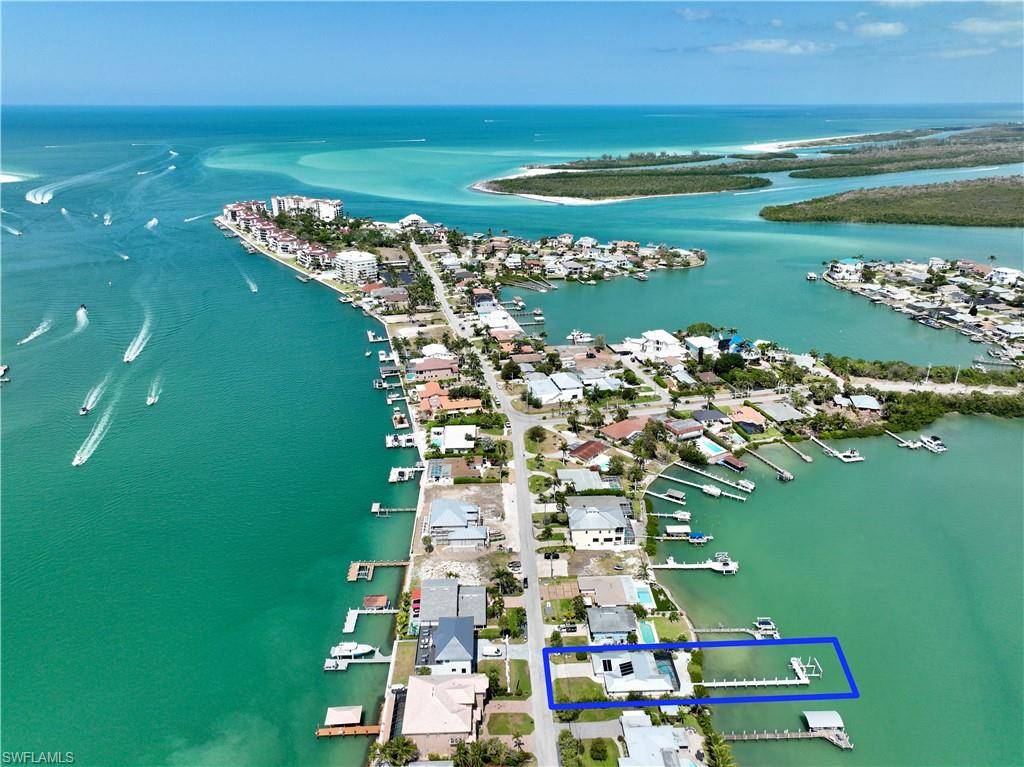 Naples, FL 34113,19 Pelican ST E