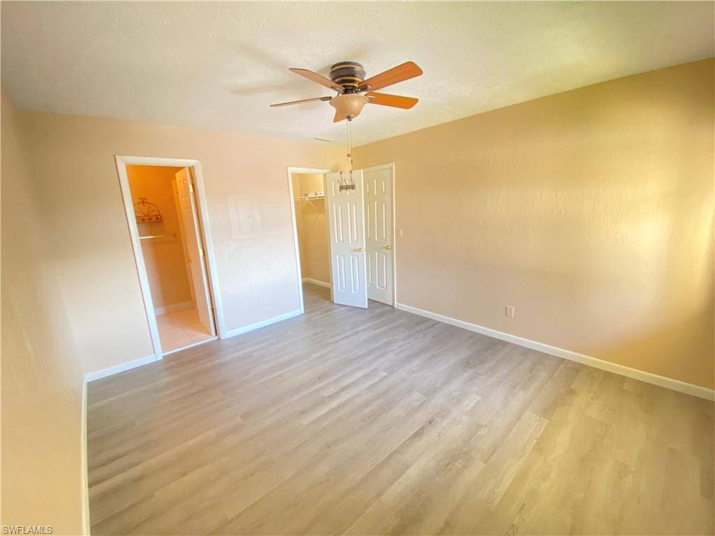Naples, FL 34112,4607 Bayshore DR #K6