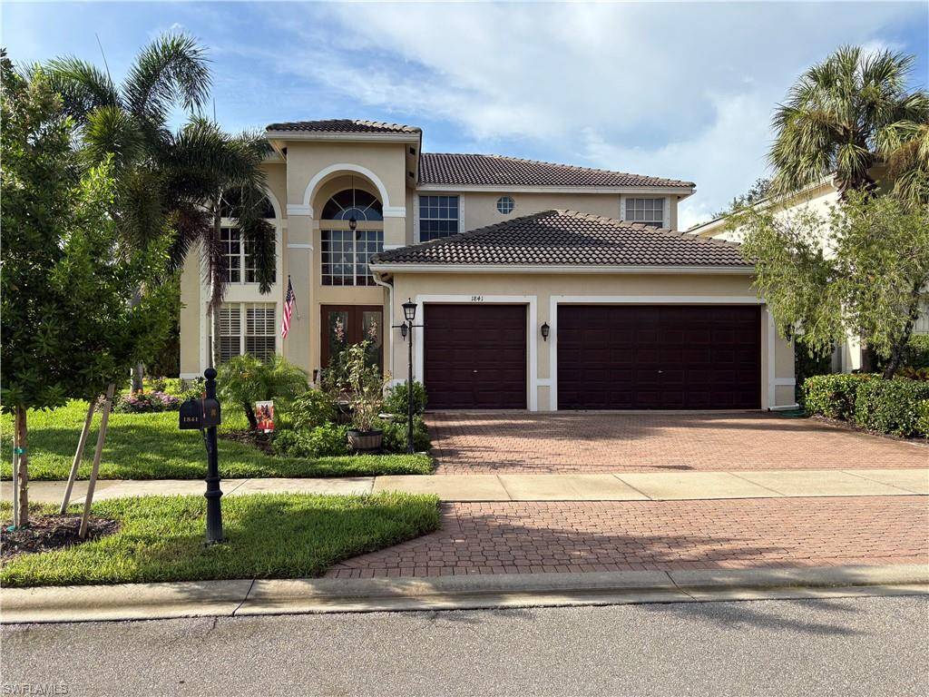 Naples, FL 34119,1841 Senegal Date DR