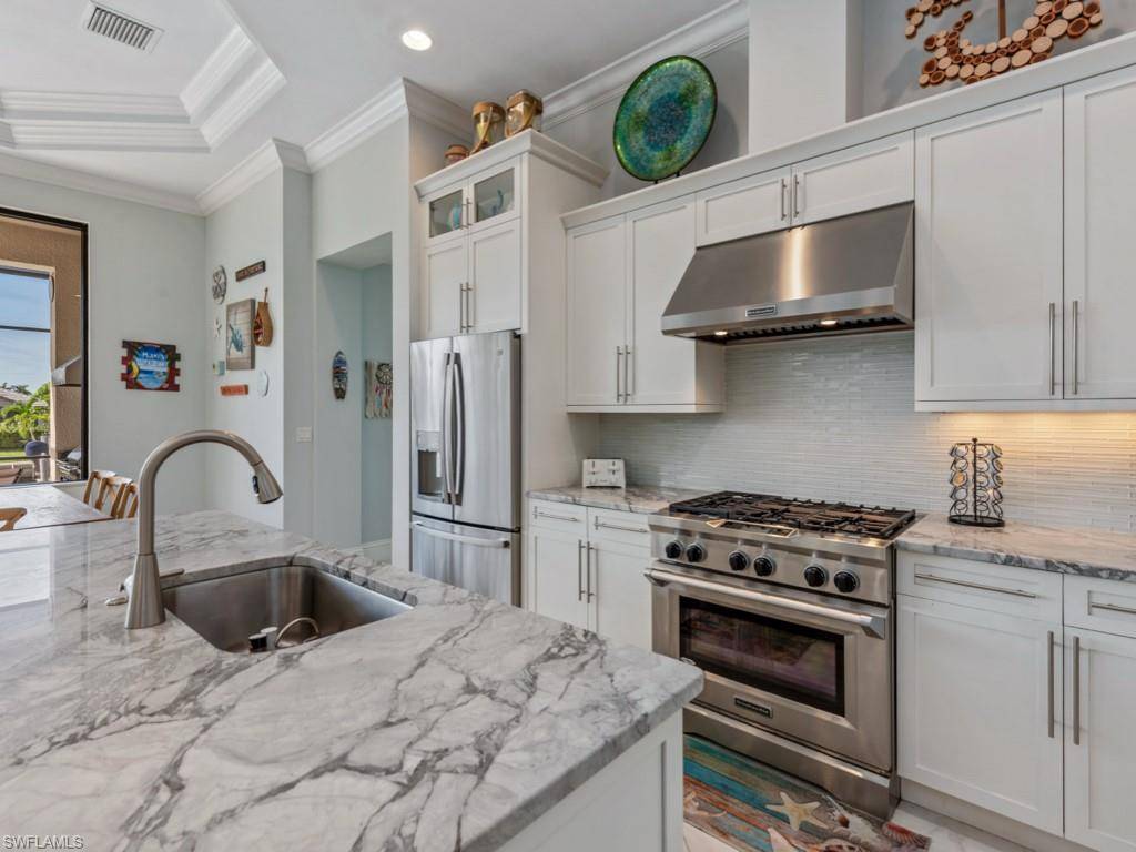 Marco Island, FL 34145,1107 Breakwater CT