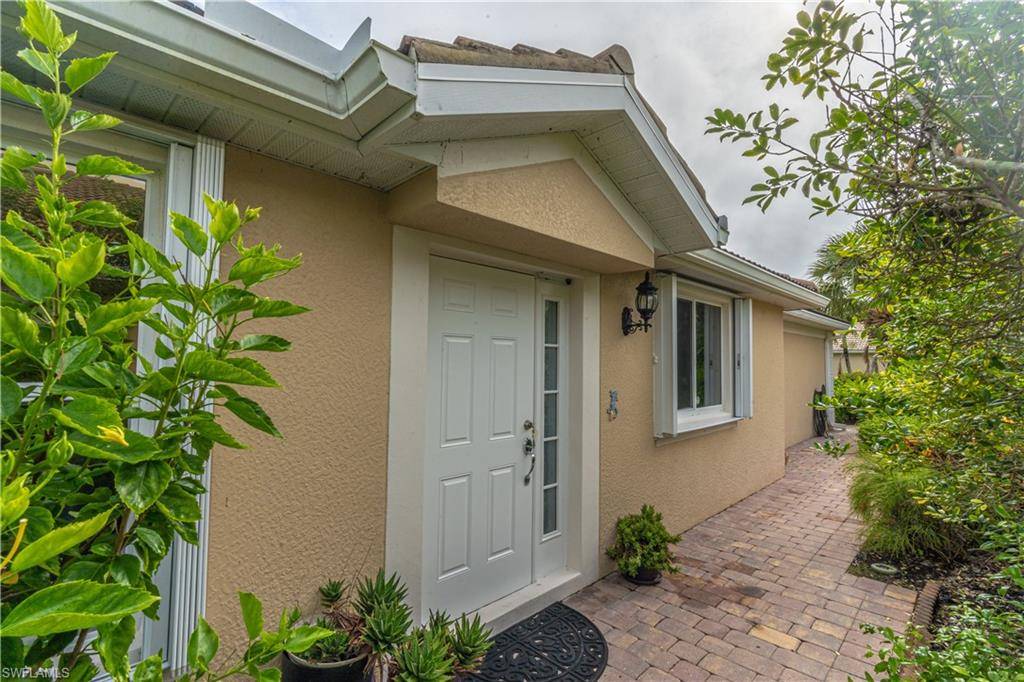 Naples, FL 34114,8687 Genova CT