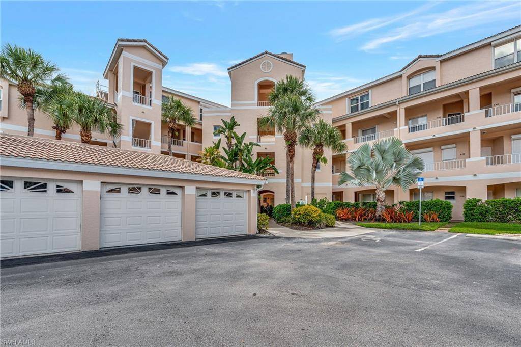 Naples, FL 34105,992 Woodshire LN #D303