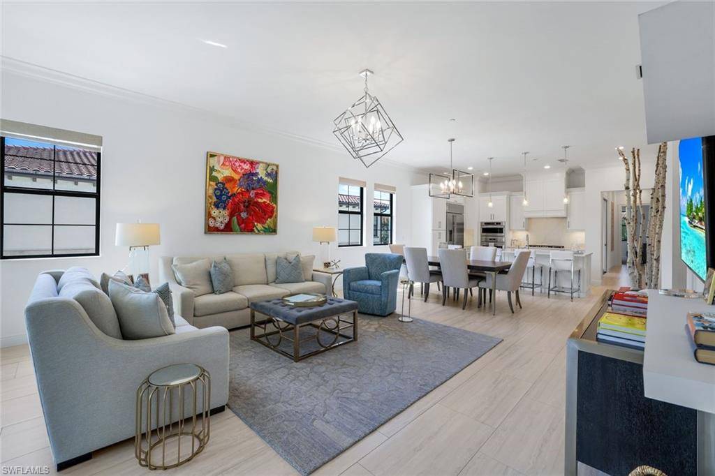Naples, FL 34110,16374 VIANSA WAY #302