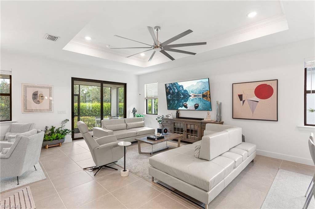 Naples, FL 34120,10518 Ventana CT