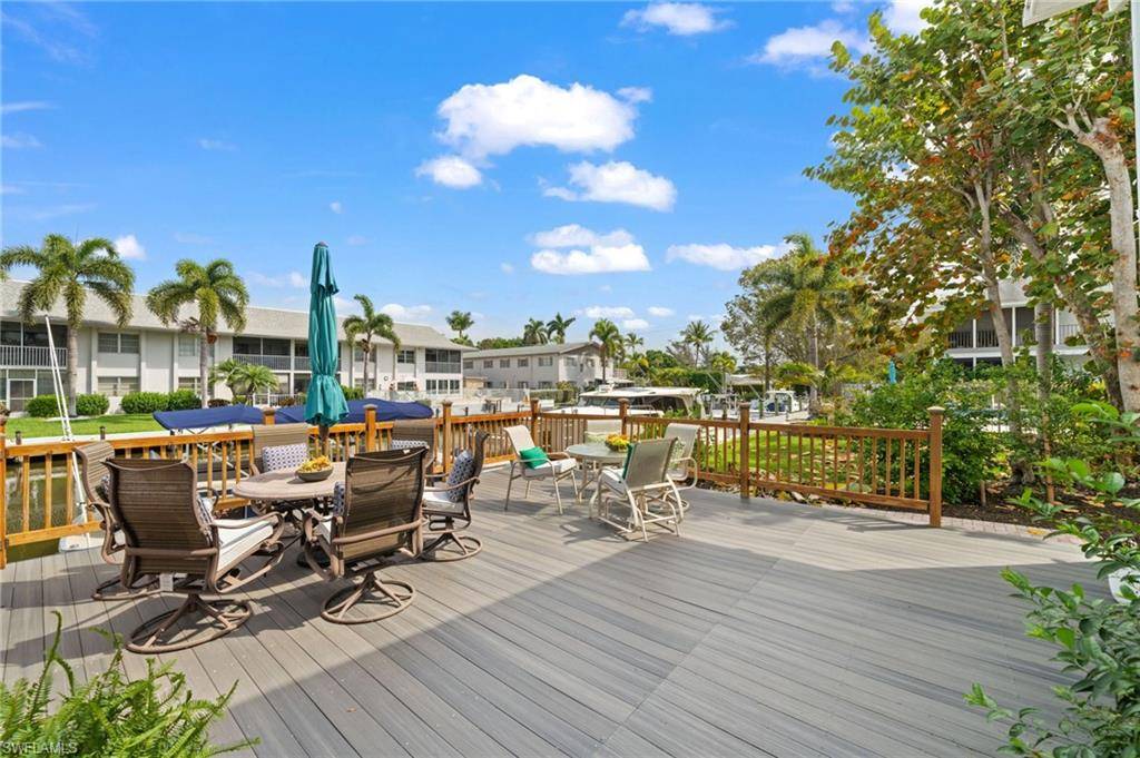 Naples, FL 34102,1605 Chesapeake AVE #6