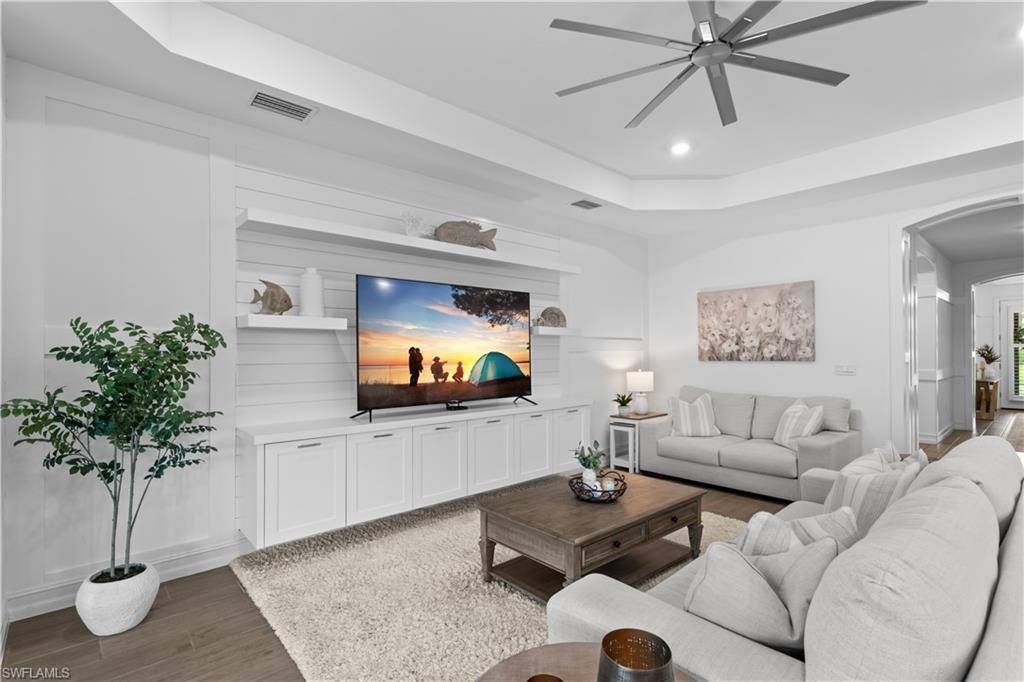 Bonita Springs, FL 34135,28013 Seasons Tide AVE