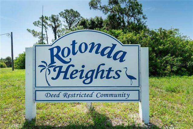 Rotonda West, FL 33947,132 Glades DR