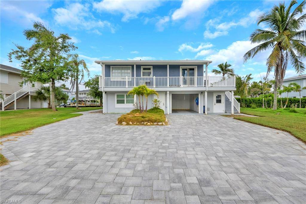 Fort Myers Beach, FL 33931,245 Bahia VIA